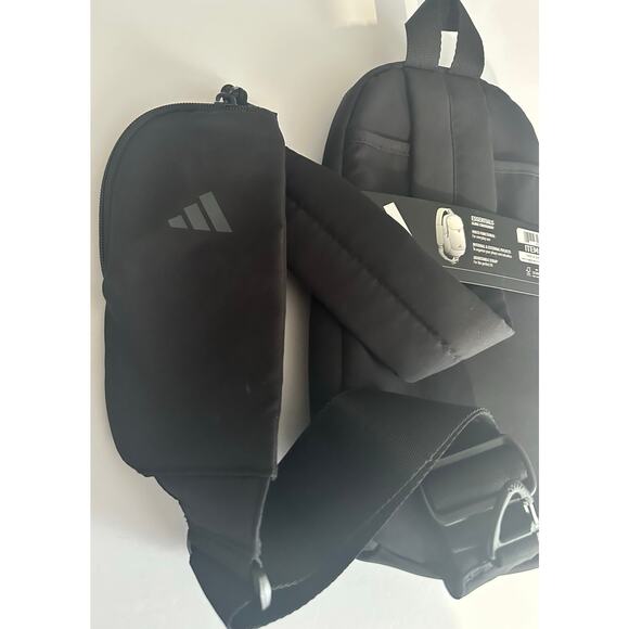 Adidas Essentials Crossbody Sling Backpack - NWT - Adjustable - Picture 5 of 7